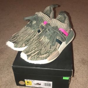 Women’s Adidas NMD R1